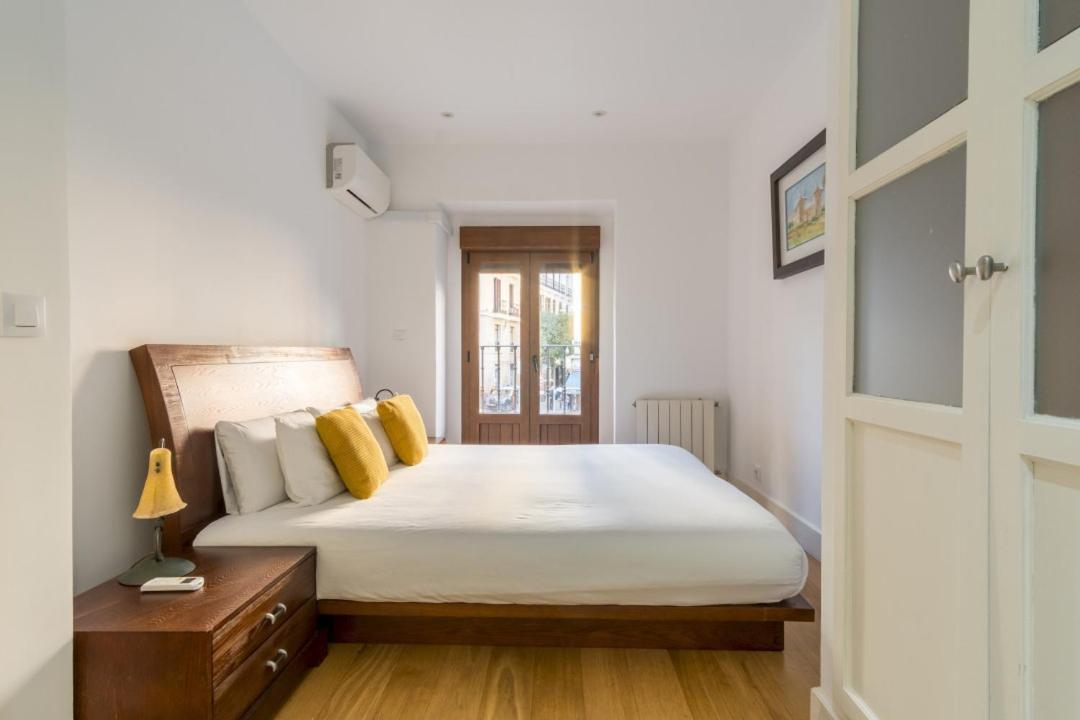 Santa Isabel 1 Apartment Madrid Exterior photo