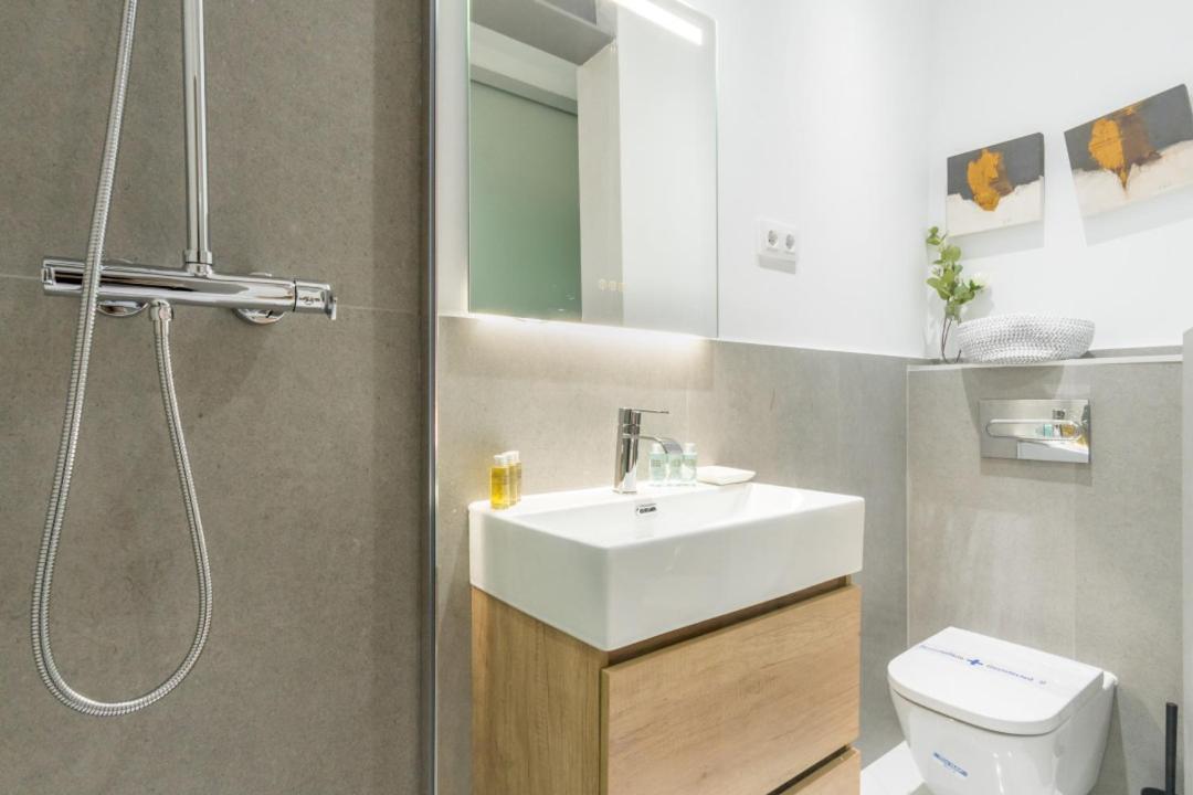 Santa Isabel 1 Apartment Madrid Exterior photo